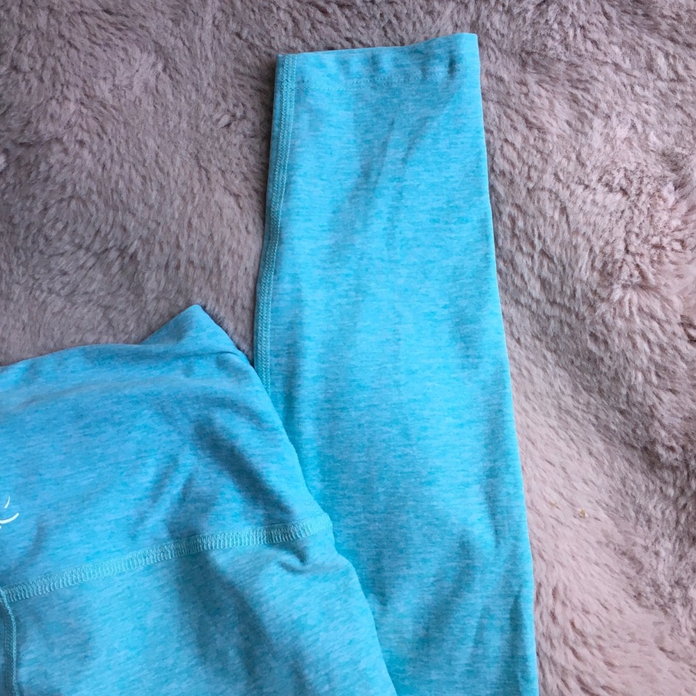 Beyond Yoga Lightweight Turquoise Leggings - Picture 3 of 6